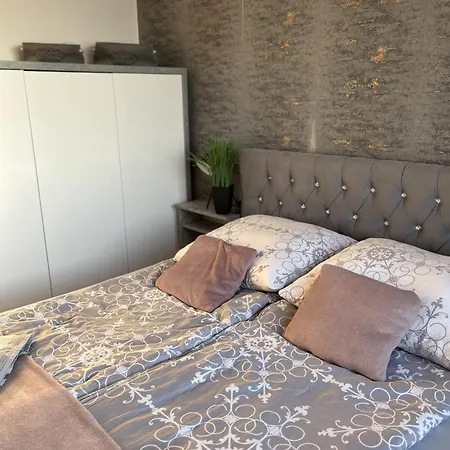 Luxury 286 Апартаменты Саранда